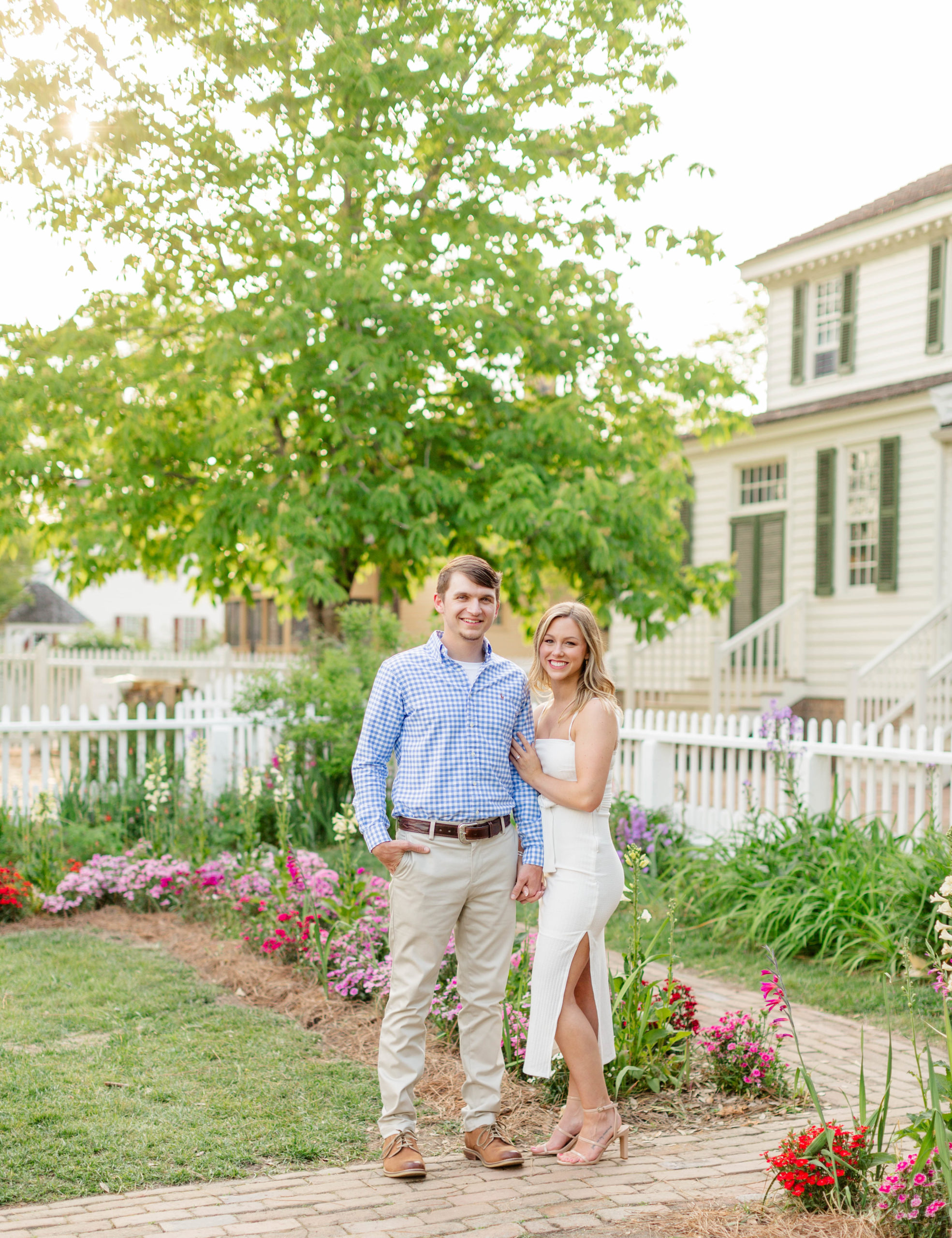Hope and Payton’s Spring Colonial Williamsburg Engagement Session